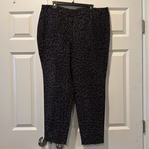 ON THE GO ankle mid rise pants